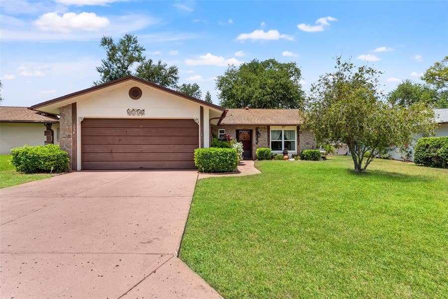 Property photo for 10541 GREEN MEADOW LANE, Port Richey, FL