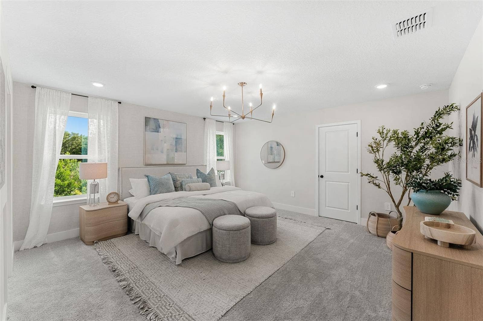 2351 HUANIER COURT, Apopka, FL 32712 2351 HUANIER COURT, Apopka, FL 32712