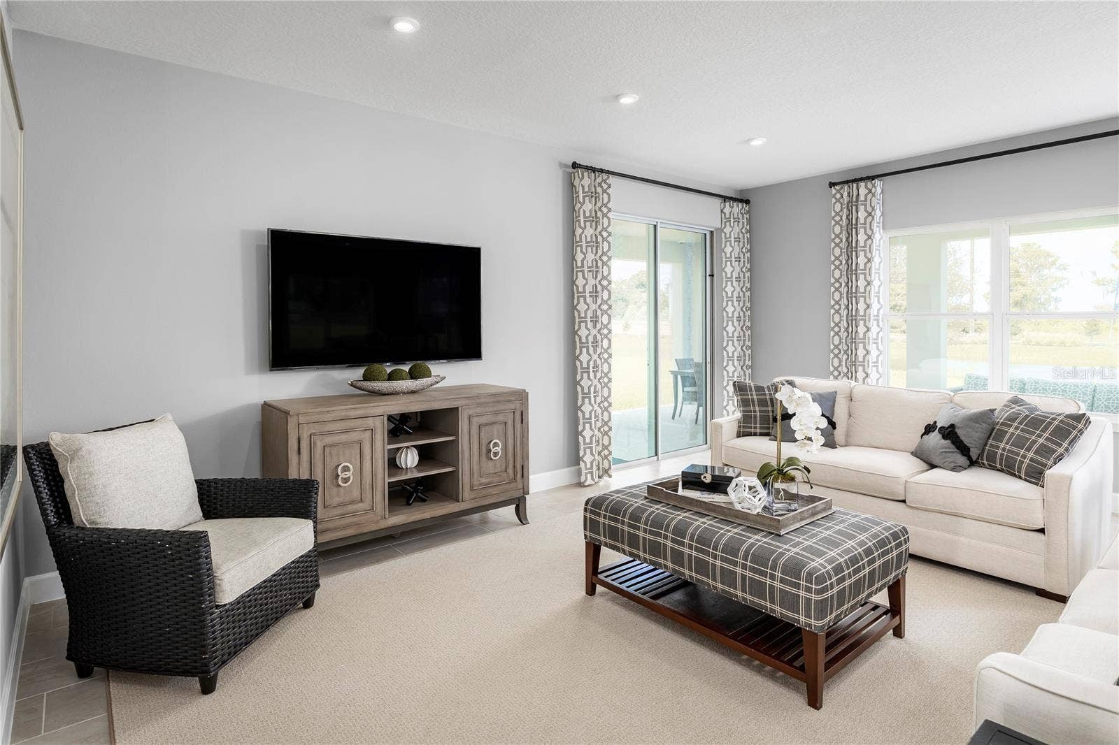 443 HAMMOCK OAKS BOULEVARD, Lady Lake, FL 32159 443 HAMMOCK OAKS BOULEVARD, Lady Lake, FL 32159
