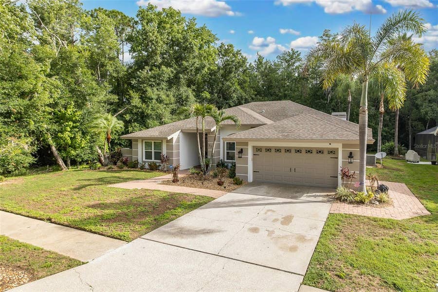 Property photo for 321 WATERFORD CIRCLE E, Tarpon Springs, FL