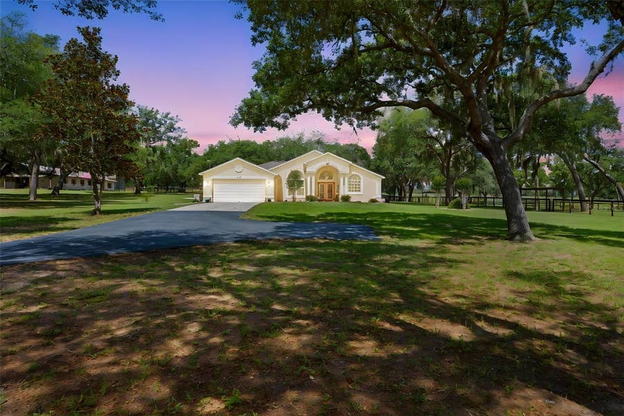 Property photo for 19509 PASO FINO WAY, Dade City, FL