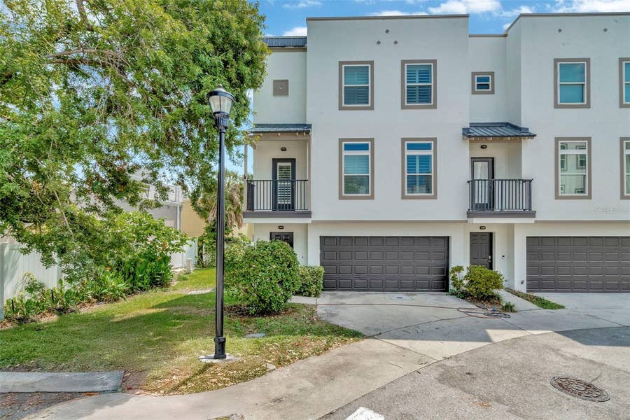Property photo for 3213 MARCELLUS CIRCLE, Tampa, FL