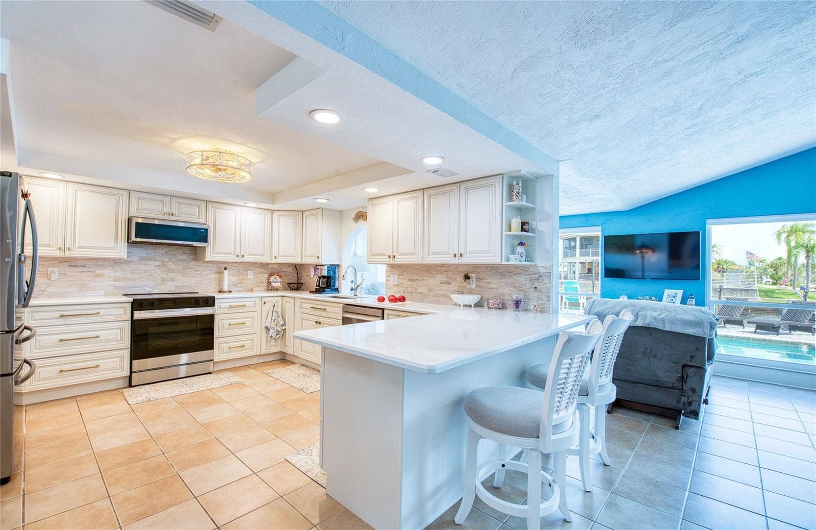 7039 SOUTHWIND DRIVE, Hudson, FL 34667 7039 SOUTHWIND DRIVE, Hudson, FL 34667