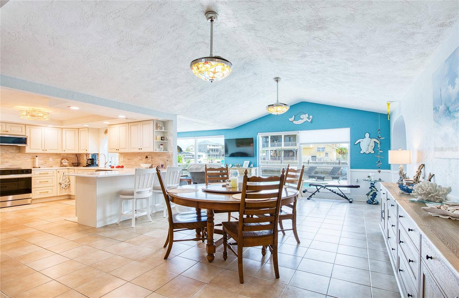 7039 SOUTHWIND DRIVE, Hudson, FL 34667 7039 SOUTHWIND DRIVE, Hudson, FL 34667