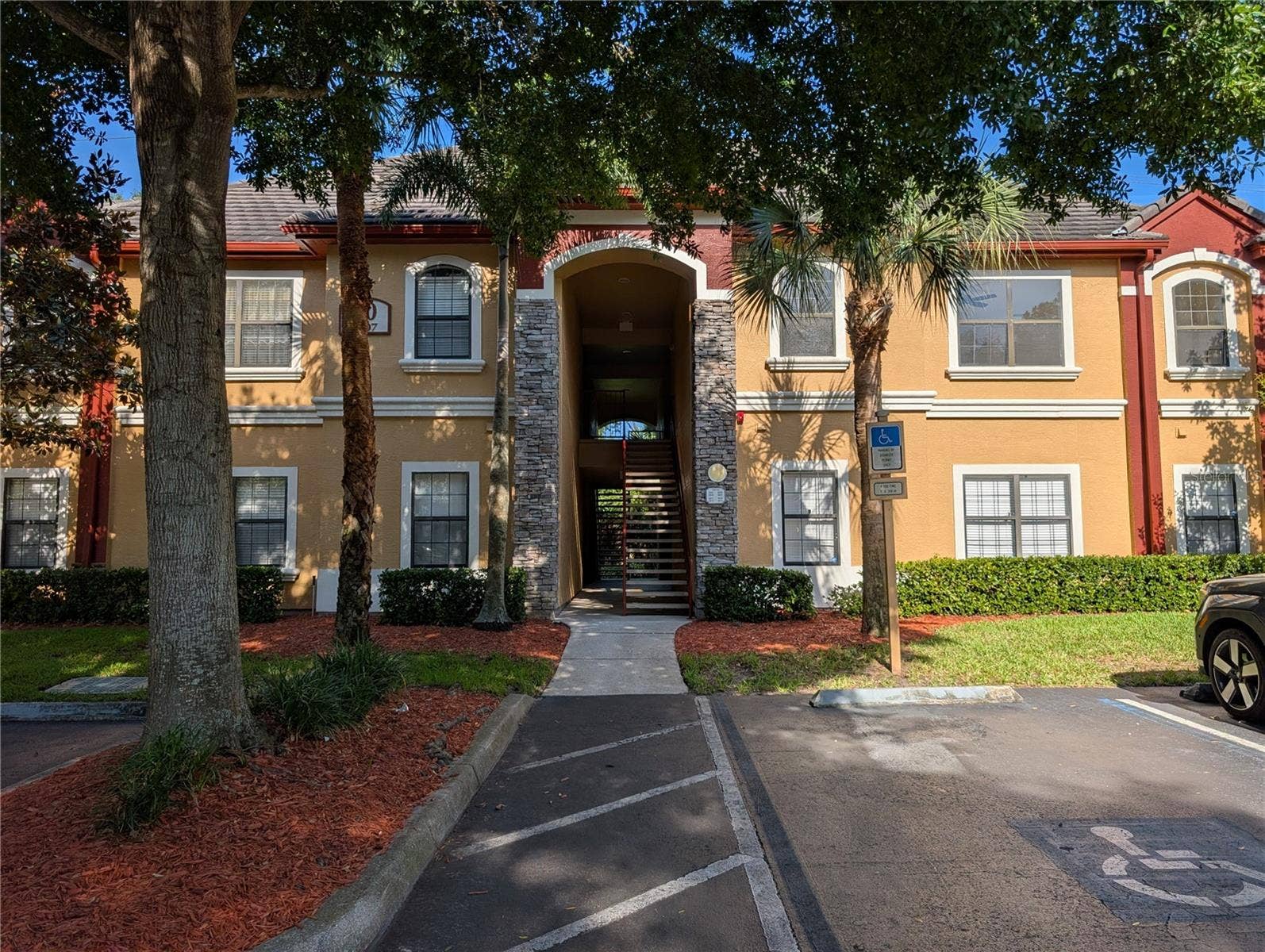 2107 PORTOFINO PLACE, #30-302, Palm Harbor, FL 34683 2107 PORTOFINO PLACE, #30-302, Palm Harbor, FL 34683