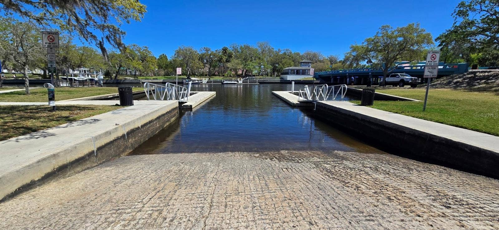 5904 ELM STREET, New Port Richey, FL 34652 5904 ELM STREET, New Port Richey, FL 34652