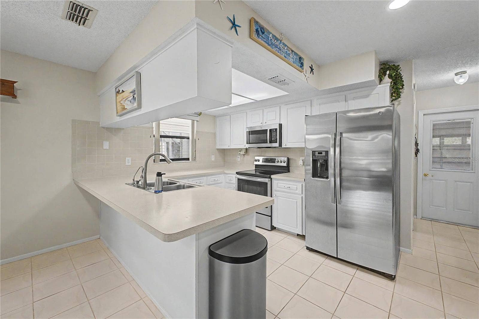 8270 SYCAMORE DRIVE, New Port Richey, FL 34654 8270 SYCAMORE DRIVE, New Port Richey, FL 34654