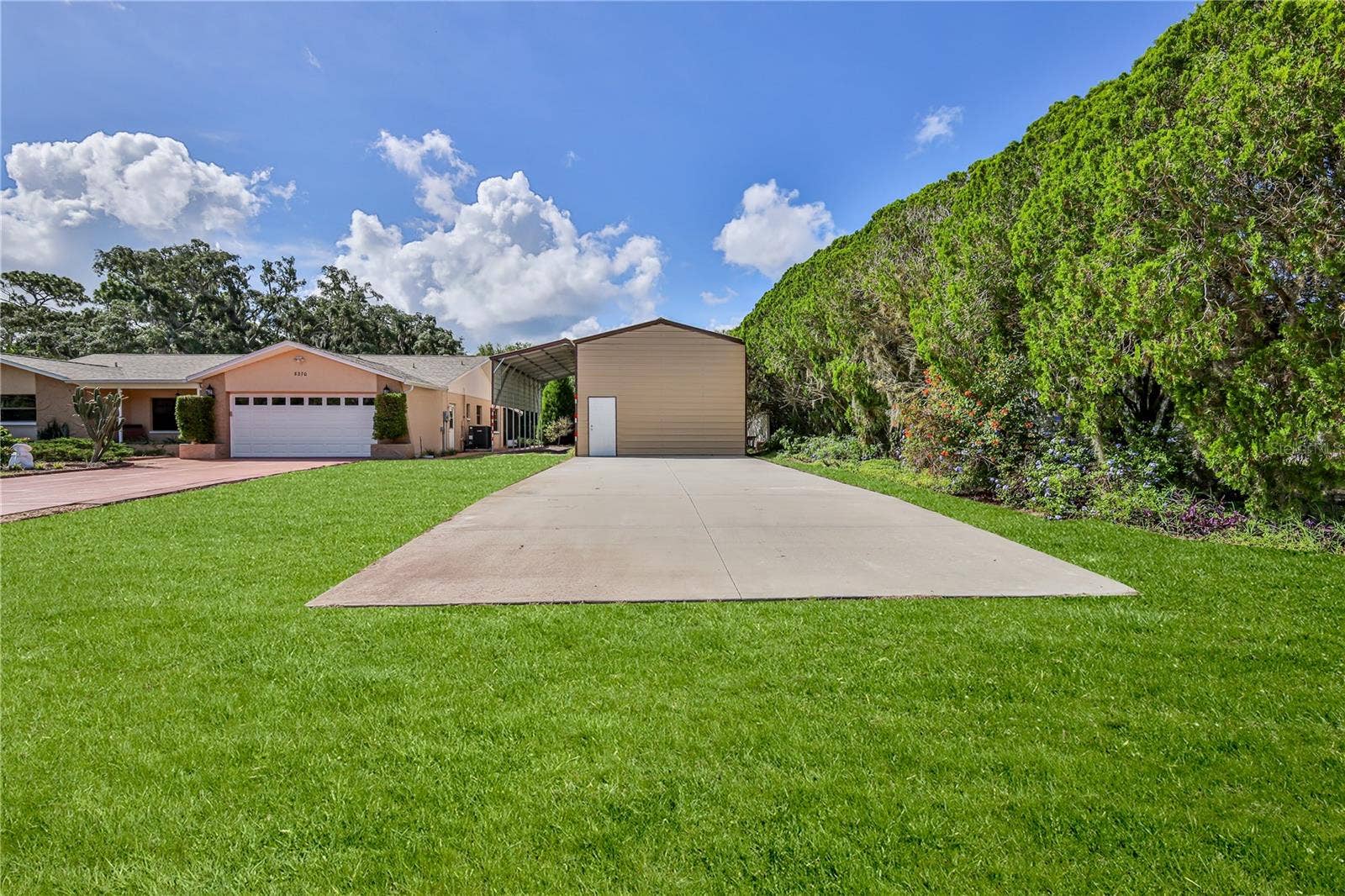 8270 SYCAMORE DRIVE, New Port Richey, FL 34654 8270 SYCAMORE DRIVE, New Port Richey, FL 34654