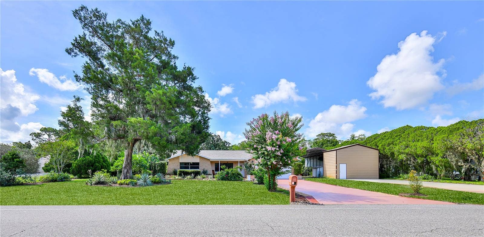 8270 SYCAMORE DRIVE, New Port Richey, FL 34654 8270 SYCAMORE DRIVE, New Port Richey, FL 34654