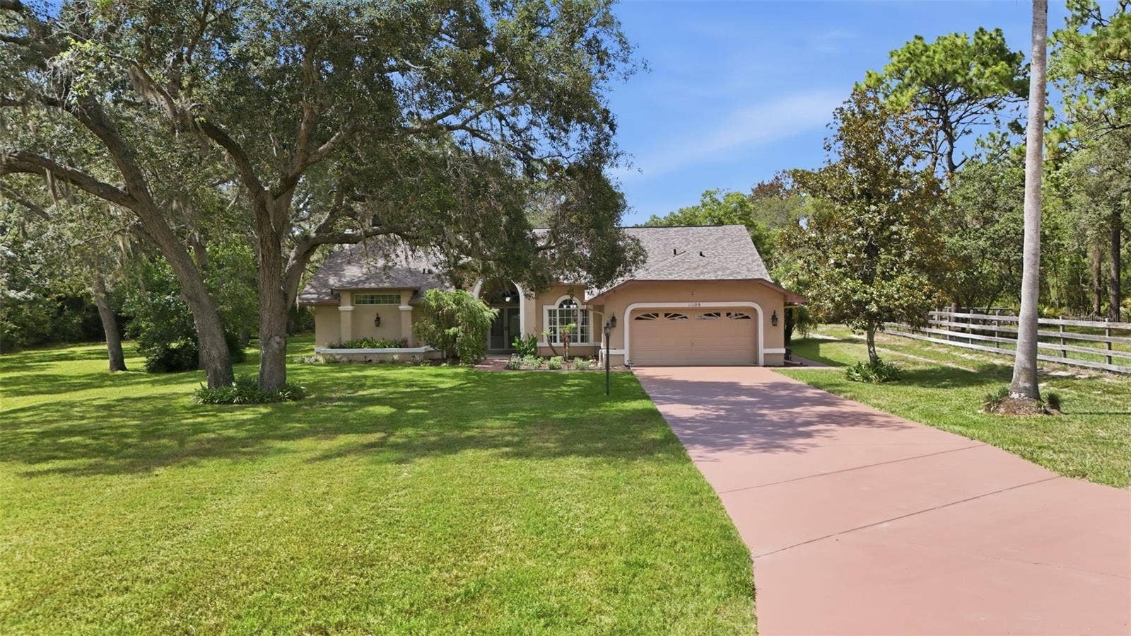 11109 GOLDEN EAGLE AVENUE, Weeki Wachee, FL 34613 11109 GOLDEN EAGLE AVENUE, Weeki Wachee, FL 34613