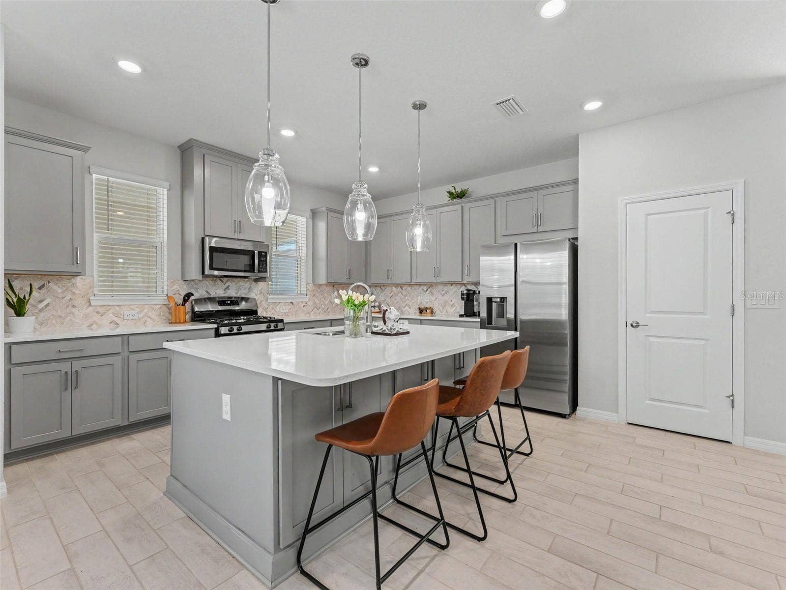 13631 RANGELAND BOULEVARD, Odessa, FL 33556 13631 RANGELAND BOULEVARD, Odessa, FL 33556