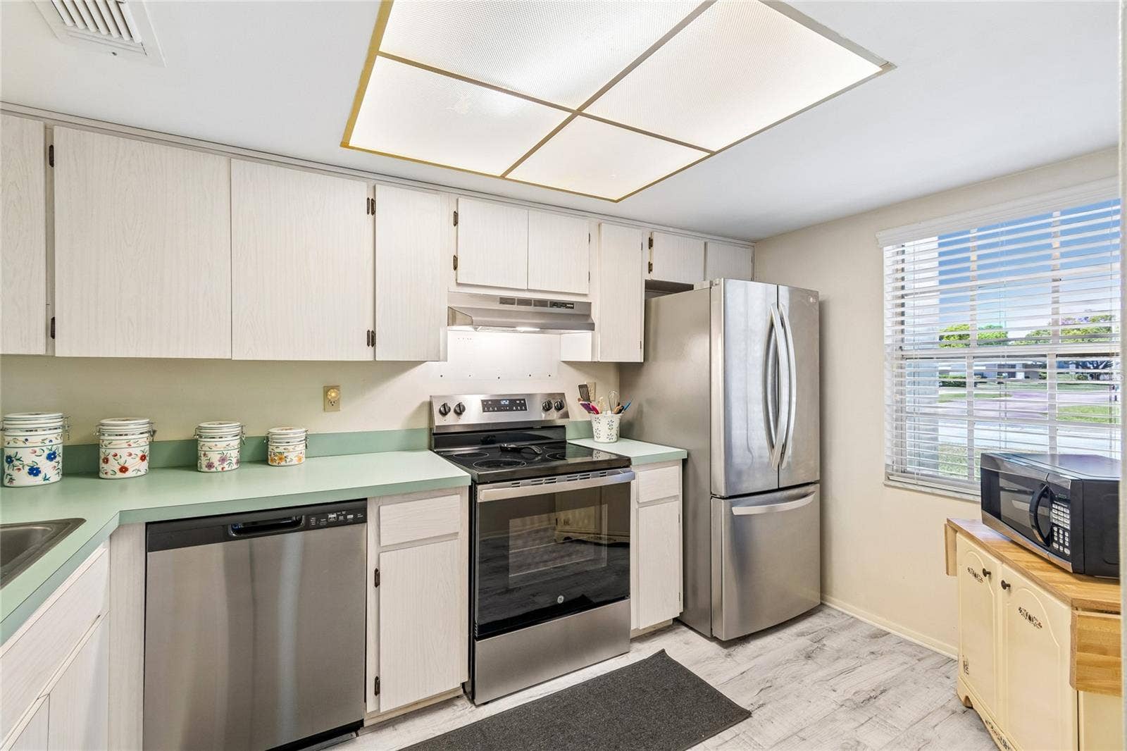 11340 CARRIAGE HILL DRIVE, #4, Port Richey, FL 34668 11340 CARRIAGE HILL DRIVE, #4, Port Richey, FL 34668