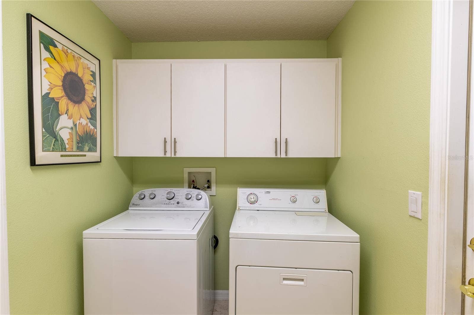 7541 MOORGATE COURT, New Port Richey, FL 34654 7541 MOORGATE COURT, New Port Richey, FL 34654