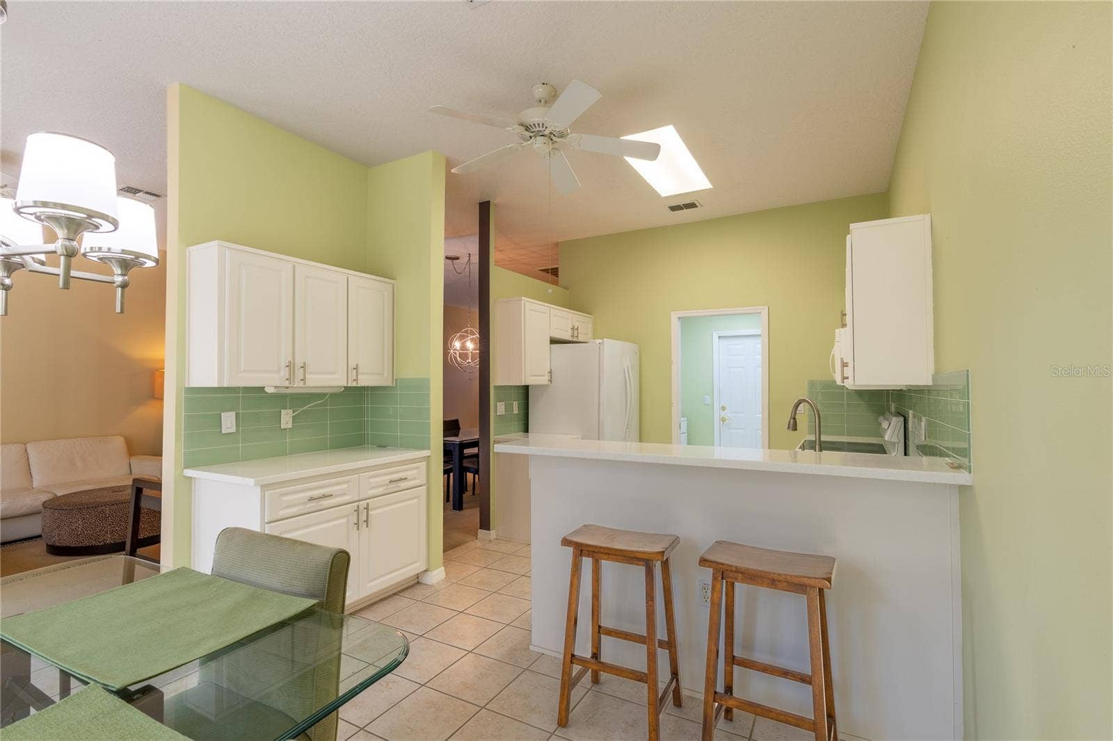 7541 MOORGATE COURT, New Port Richey, FL 34654 7541 MOORGATE COURT, New Port Richey, FL 34654