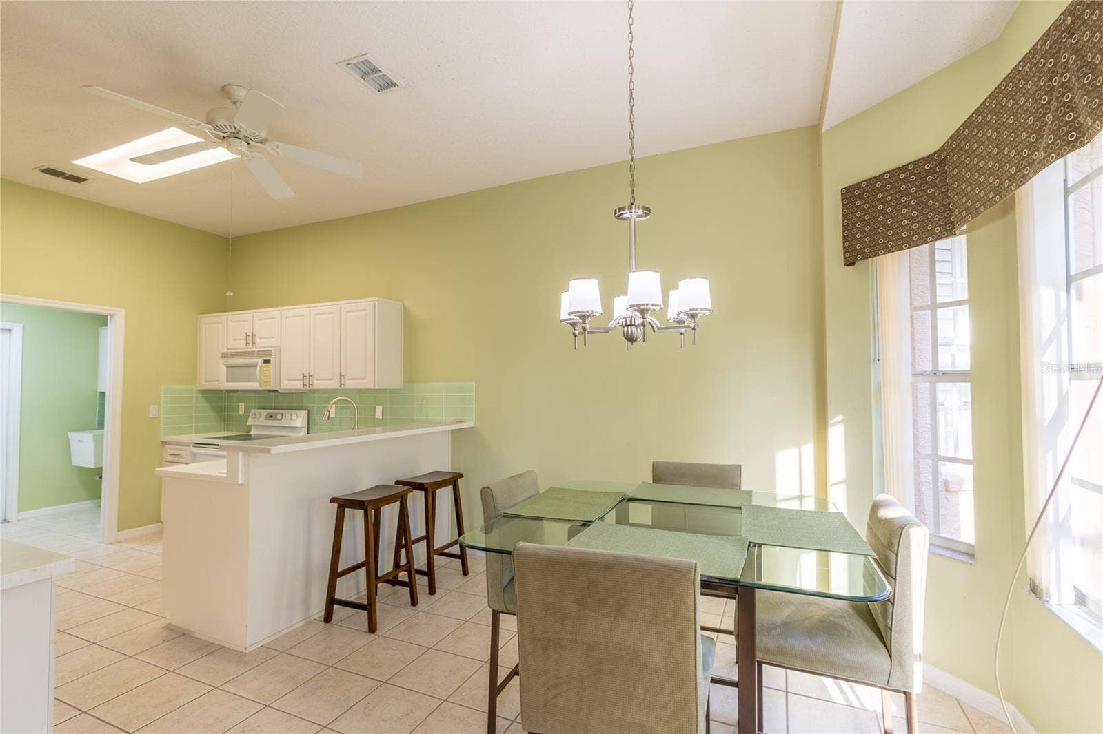 7541 MOORGATE COURT, New Port Richey, FL 34654 7541 MOORGATE COURT, New Port Richey, FL 34654