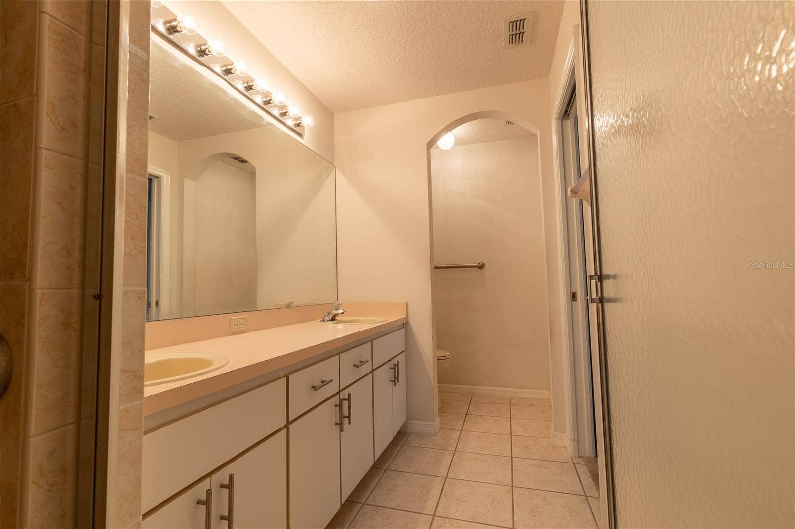 7541 MOORGATE COURT, New Port Richey, FL 34654 7541 MOORGATE COURT, New Port Richey, FL 34654