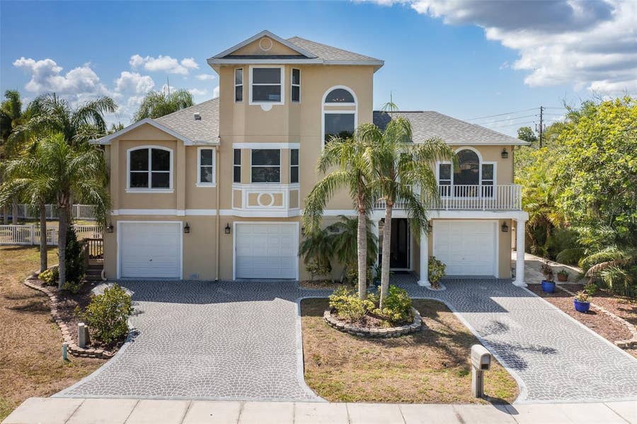 Property photo for 3020 SHEPPARDS CROOK COURT, Holiday, FL