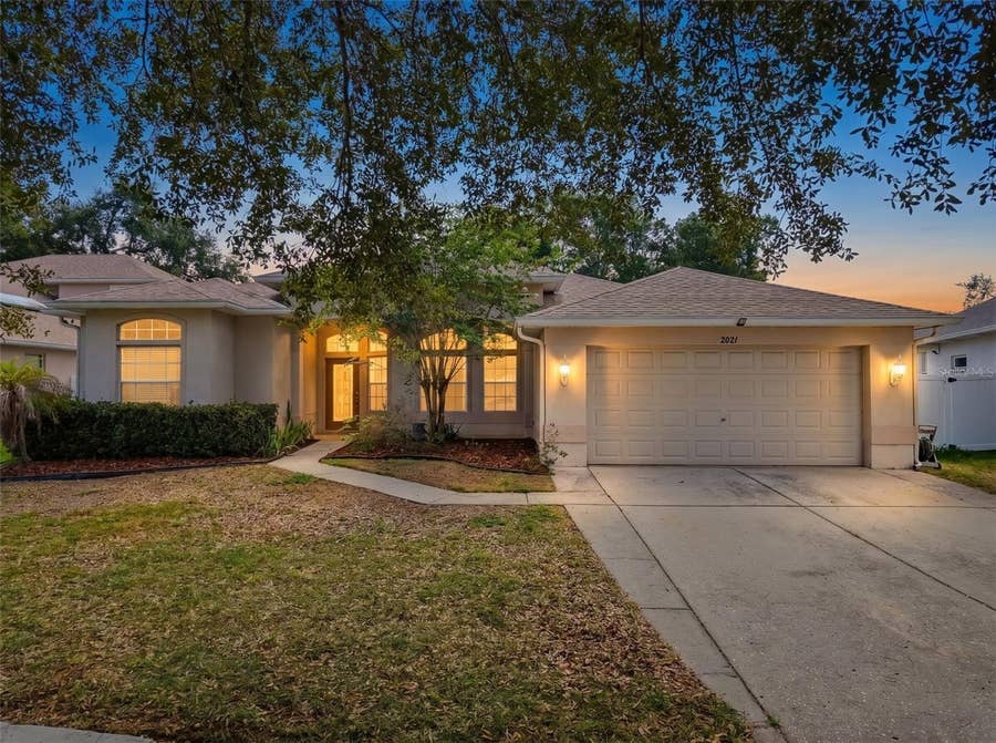 Property photo for 2021 RUTHERFORD DRIVE, Dover, FL