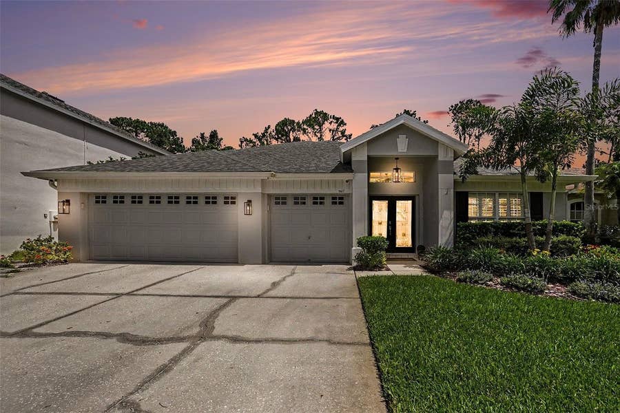 Property photo for 10617 WEYBRIDGE DRIVE, Tampa, FL
