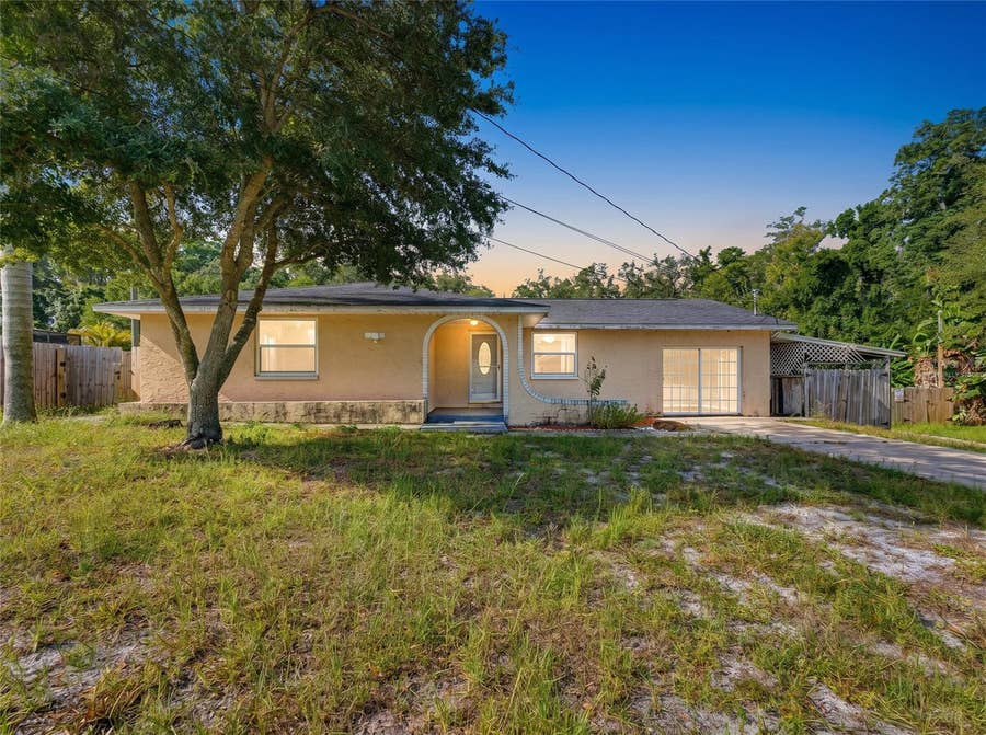 Property photo for 1116 E OAKWOOD STREET, Tarpon Springs, FL