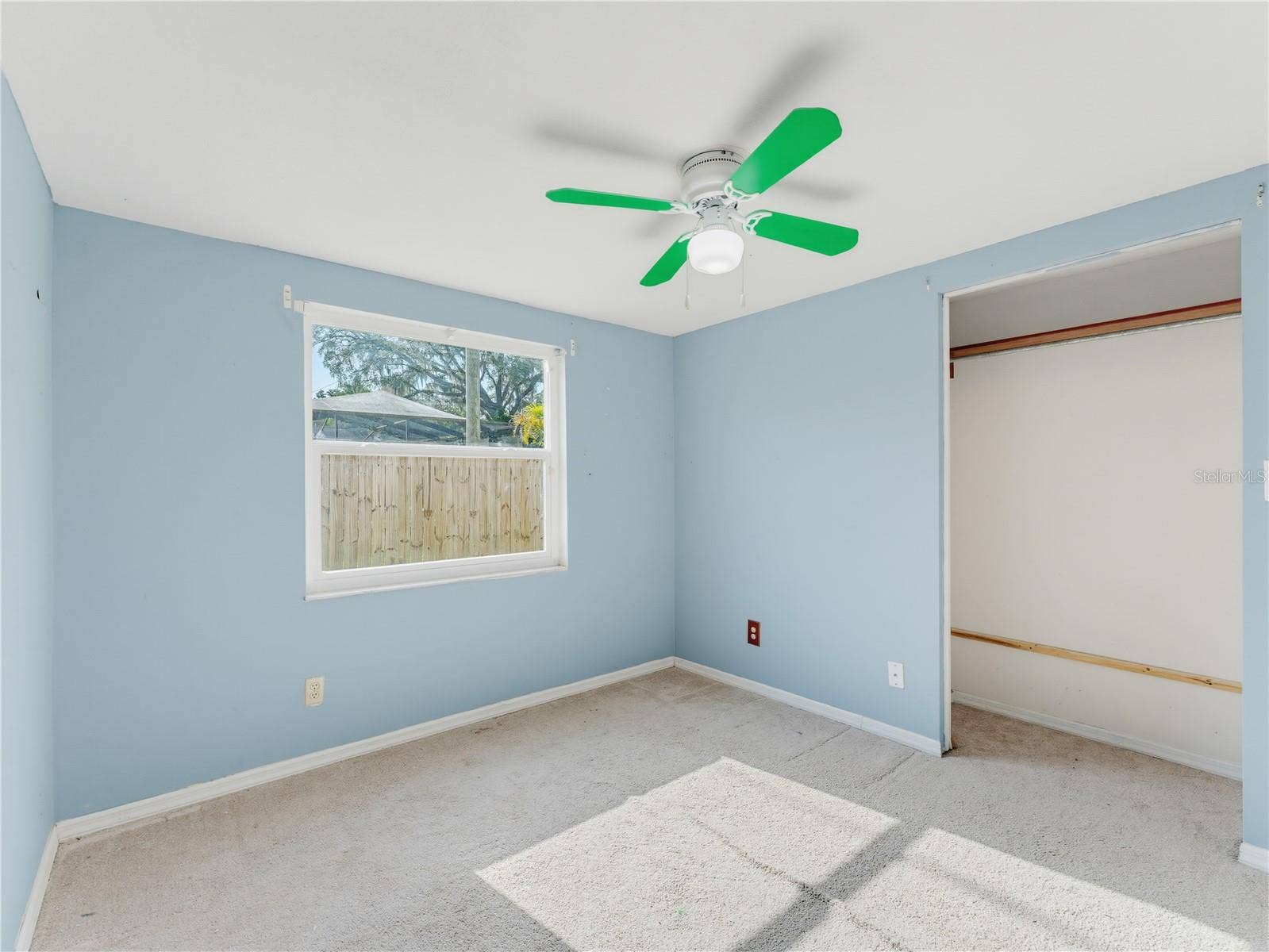 1116 E OAKWOOD STREET, Tarpon Springs, FL 34689
