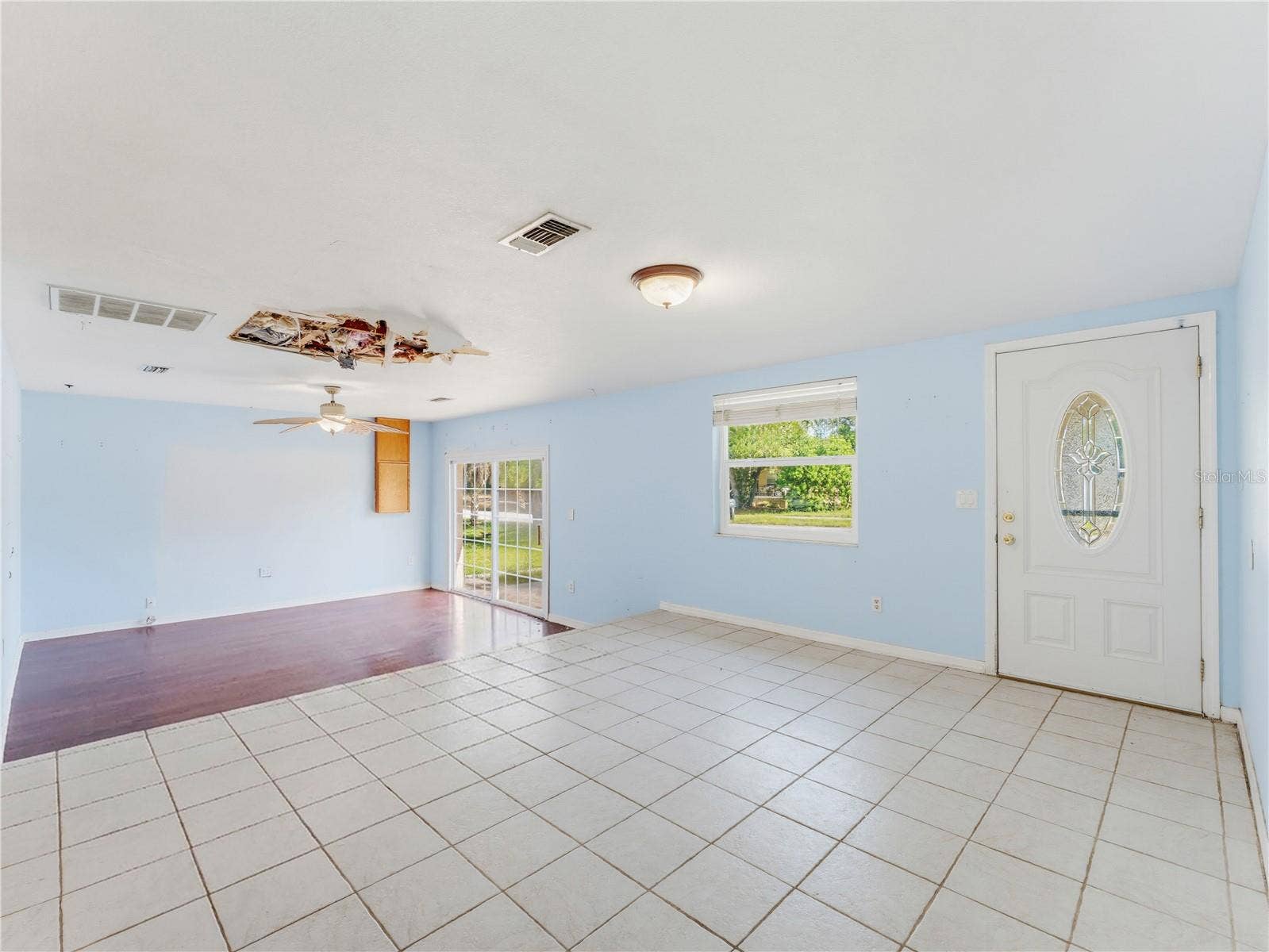 1116 E OAKWOOD STREET, Tarpon Springs, FL 34689
