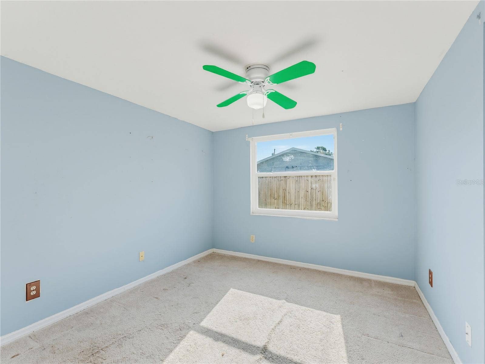 1116 E OAKWOOD STREET, Tarpon Springs, FL 34689
