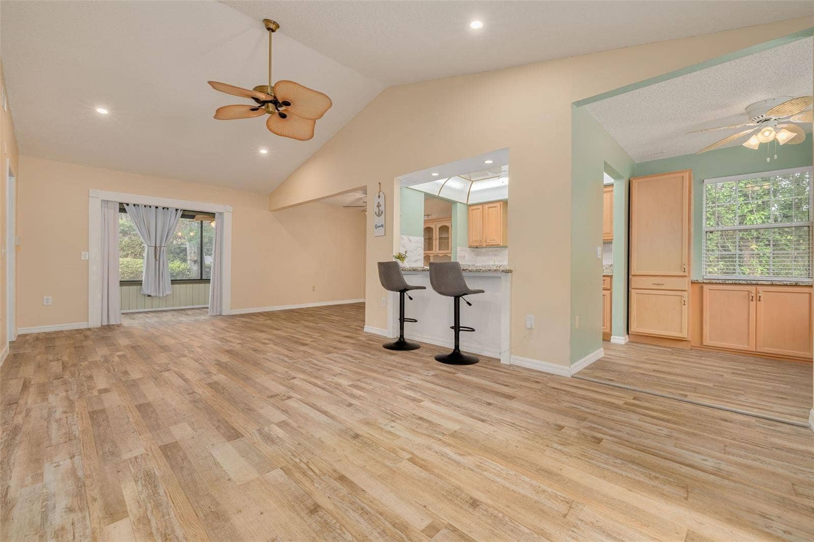 12432 KNOLLBROOK LANE, Hudson, FL 34669