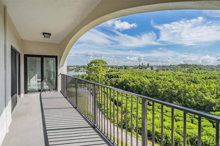 Property photo for 244 MARINER DRIVE, #244, Tarpon Springs, FL