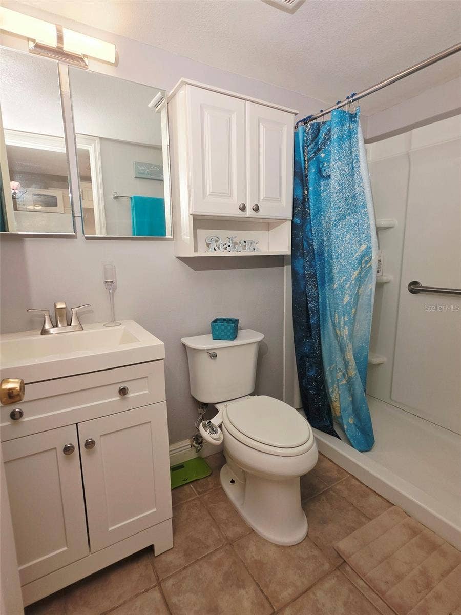 1865 MAZO MANOR, #J3, Lutz, FL 33558 1865 MAZO MANOR, #J3, Lutz, FL 33558