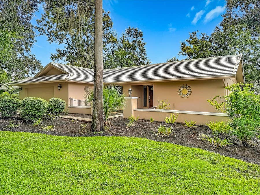 Property photo for 3097 EDGEMOOR DRIVE, Palm Harbor, FL
