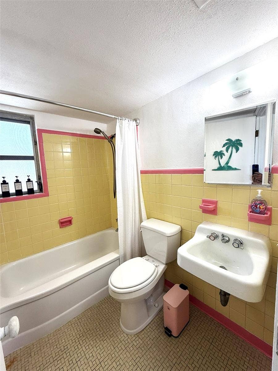 12609 SUNSHINE LANE, Treasure Island, FL 33706 12609 SUNSHINE LANE, Treasure Island, FL 33706