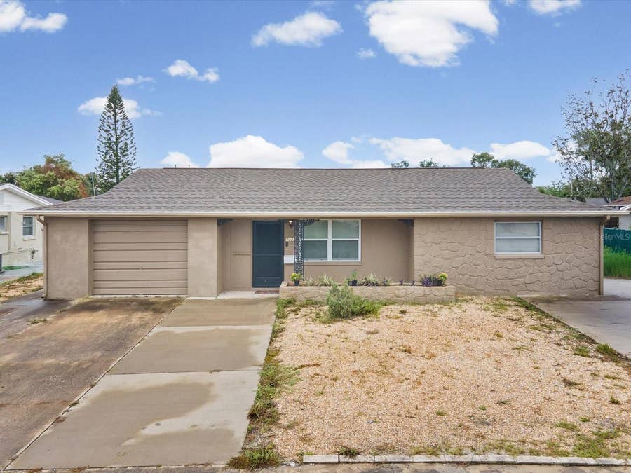 Property photo for 1023 VIKING DRIVE, Holiday, FL