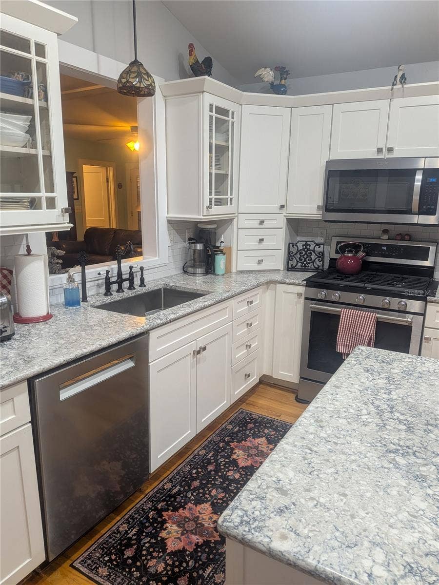 410 E PARK STREET, Lakeland, FL 33803 410 E PARK STREET, Lakeland, FL 33803