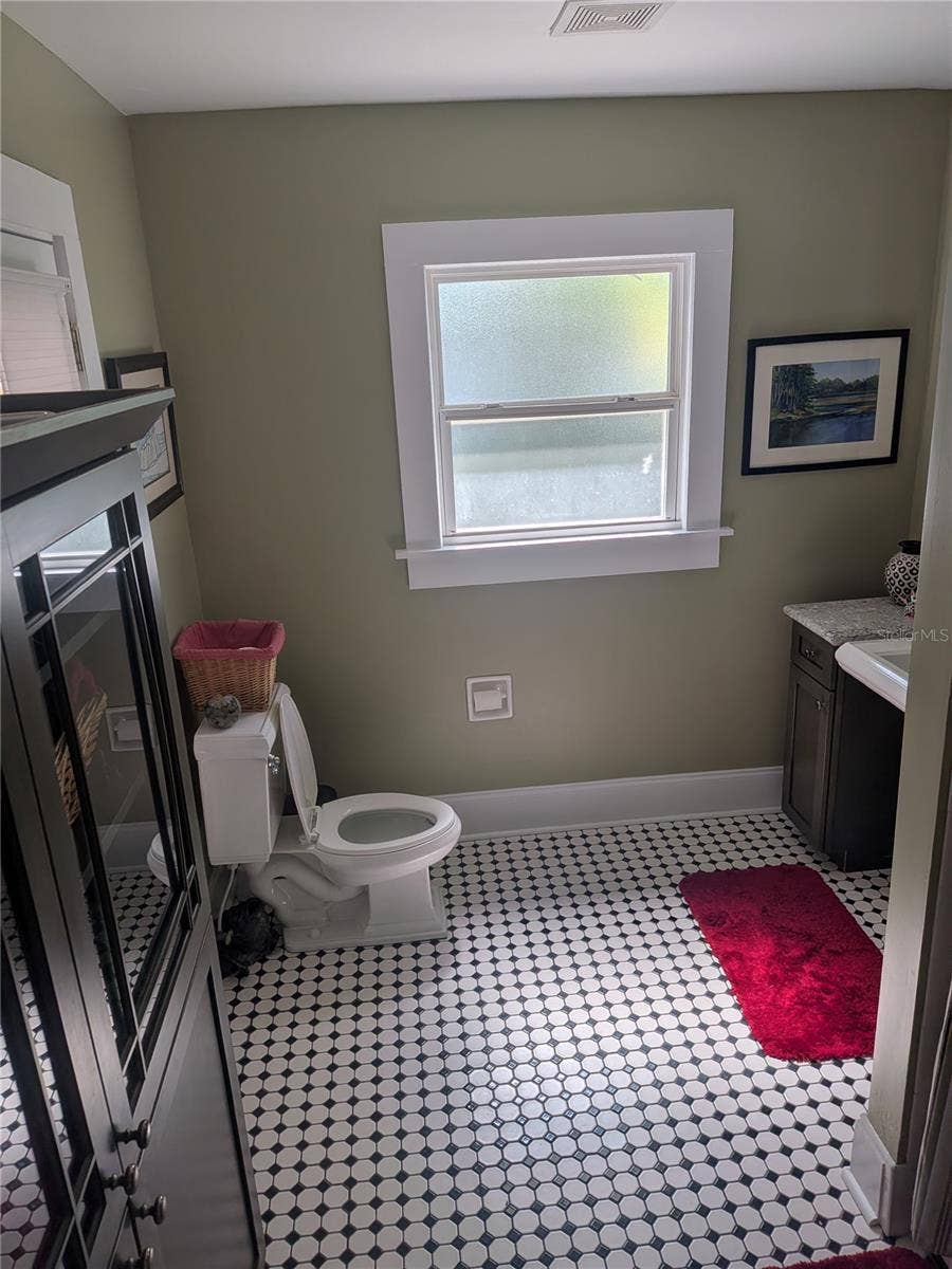 410 E PARK STREET, Lakeland, FL 33803 410 E PARK STREET, Lakeland, FL 33803