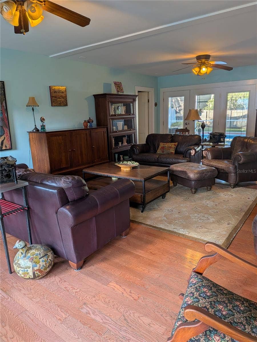 410 E PARK STREET, Lakeland, FL 33803 410 E PARK STREET, Lakeland, FL 33803