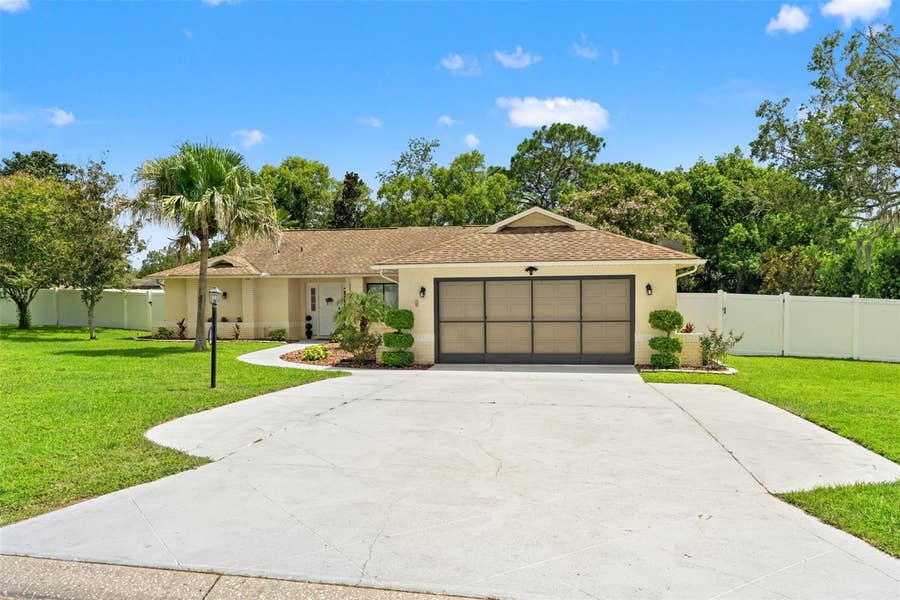 Property photo for 11201 RAINBOW WOODS LOOP, Spring Hill, FL