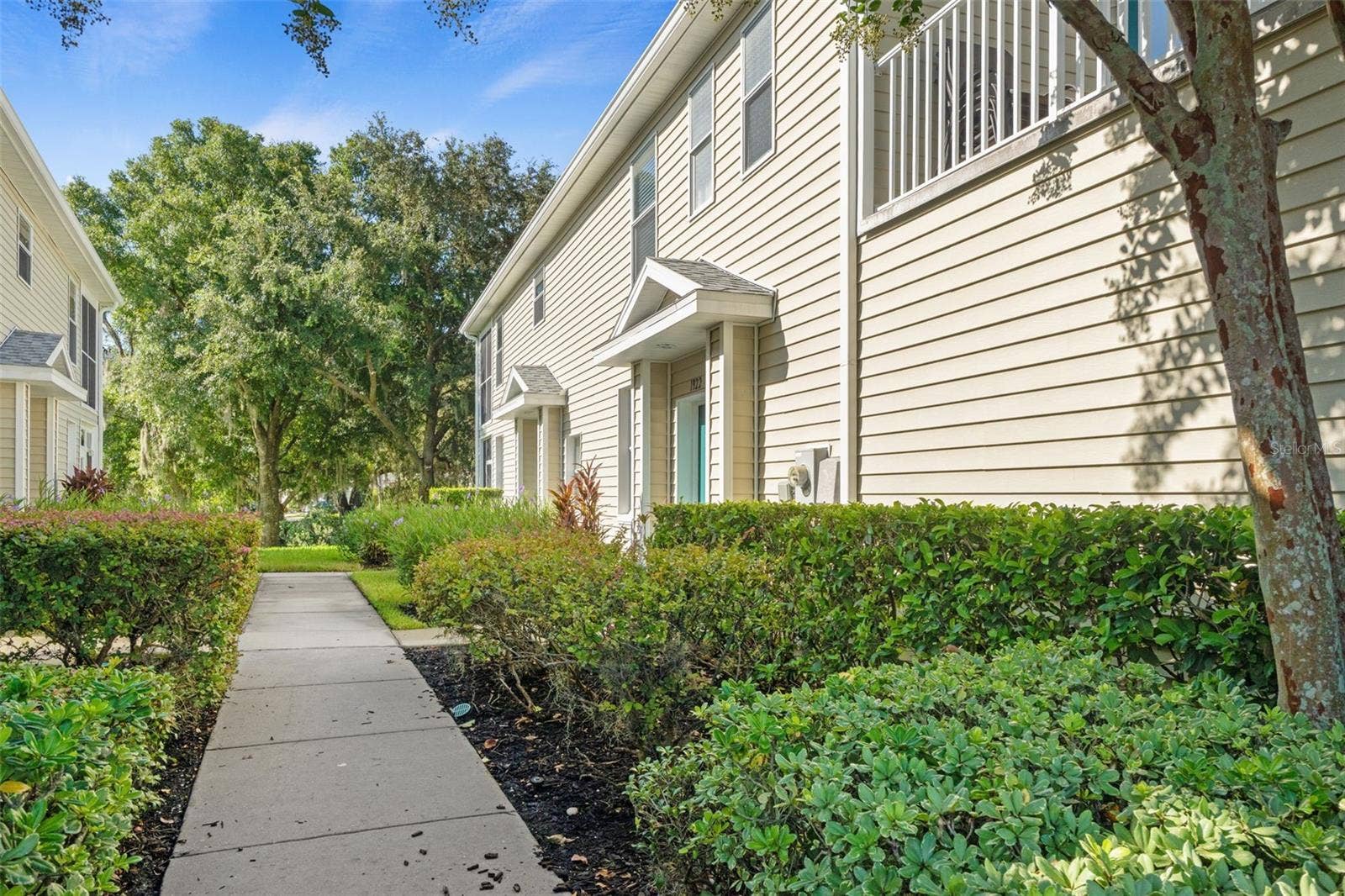 1920 HAMMOCKS AVENUE, #1002, Lutz, FL 33549