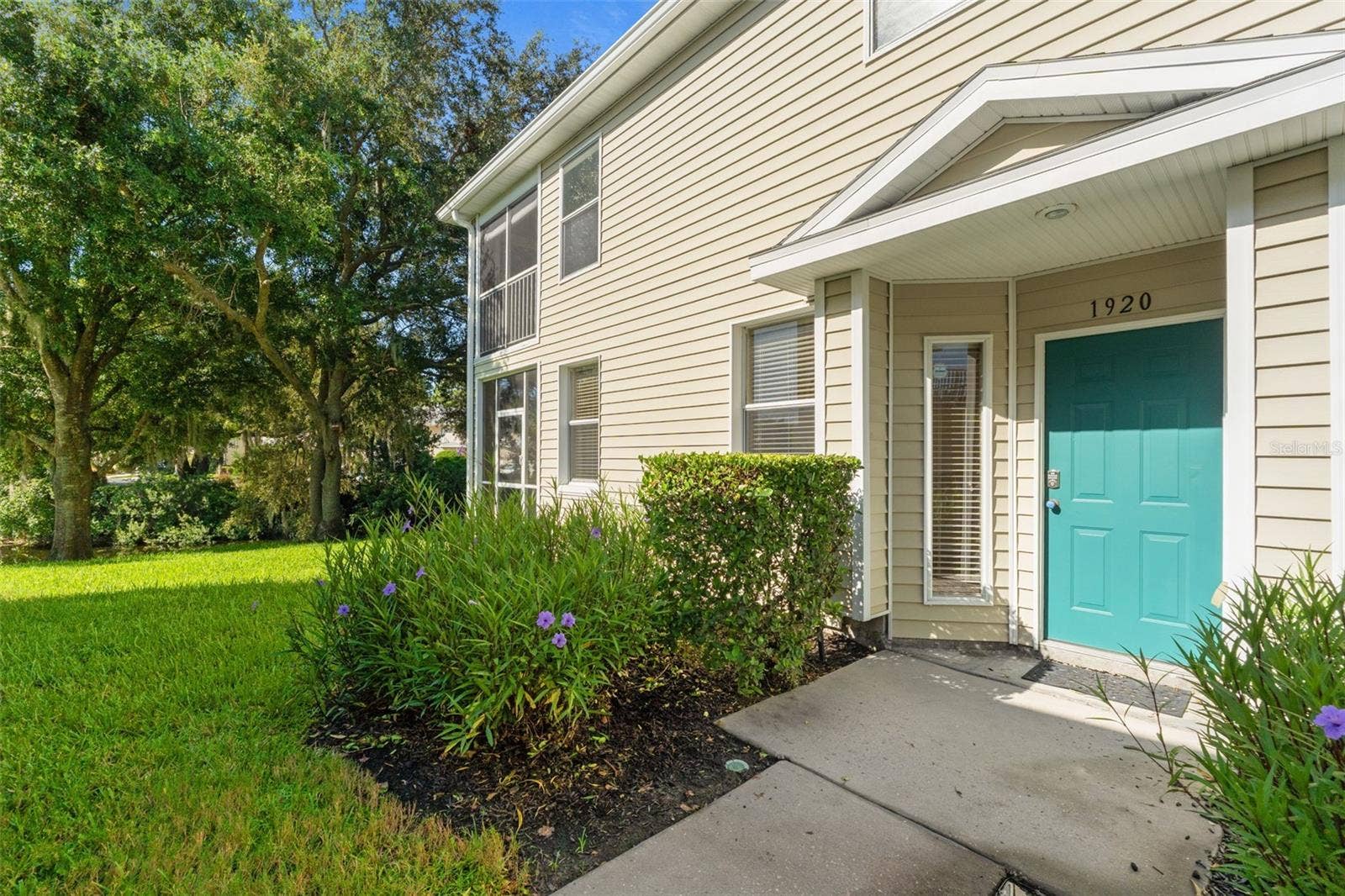 1920 HAMMOCKS AVENUE, #1002, Lutz, FL 33549