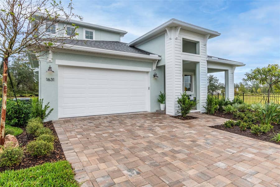 Property photo for 1631 LAKE RESERVE DRIVE, DeLand, FL