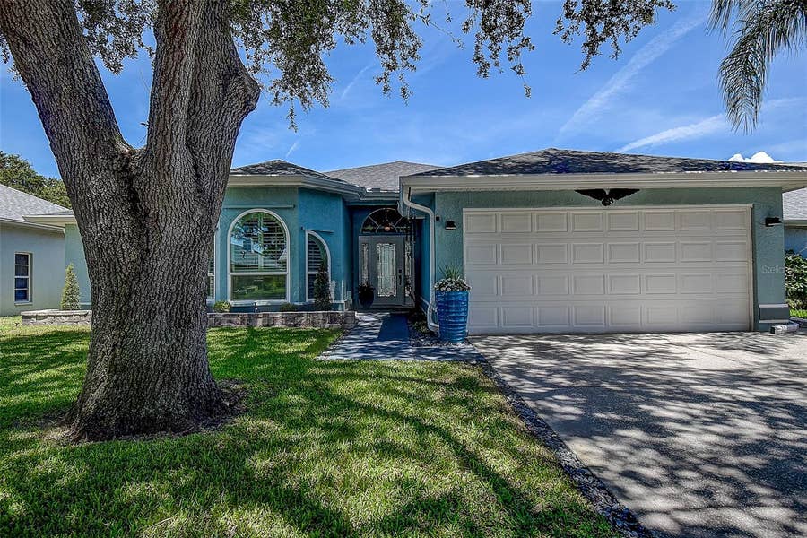 Property photo for 1105 CLIPPERS WAY, Tarpon Springs, FL