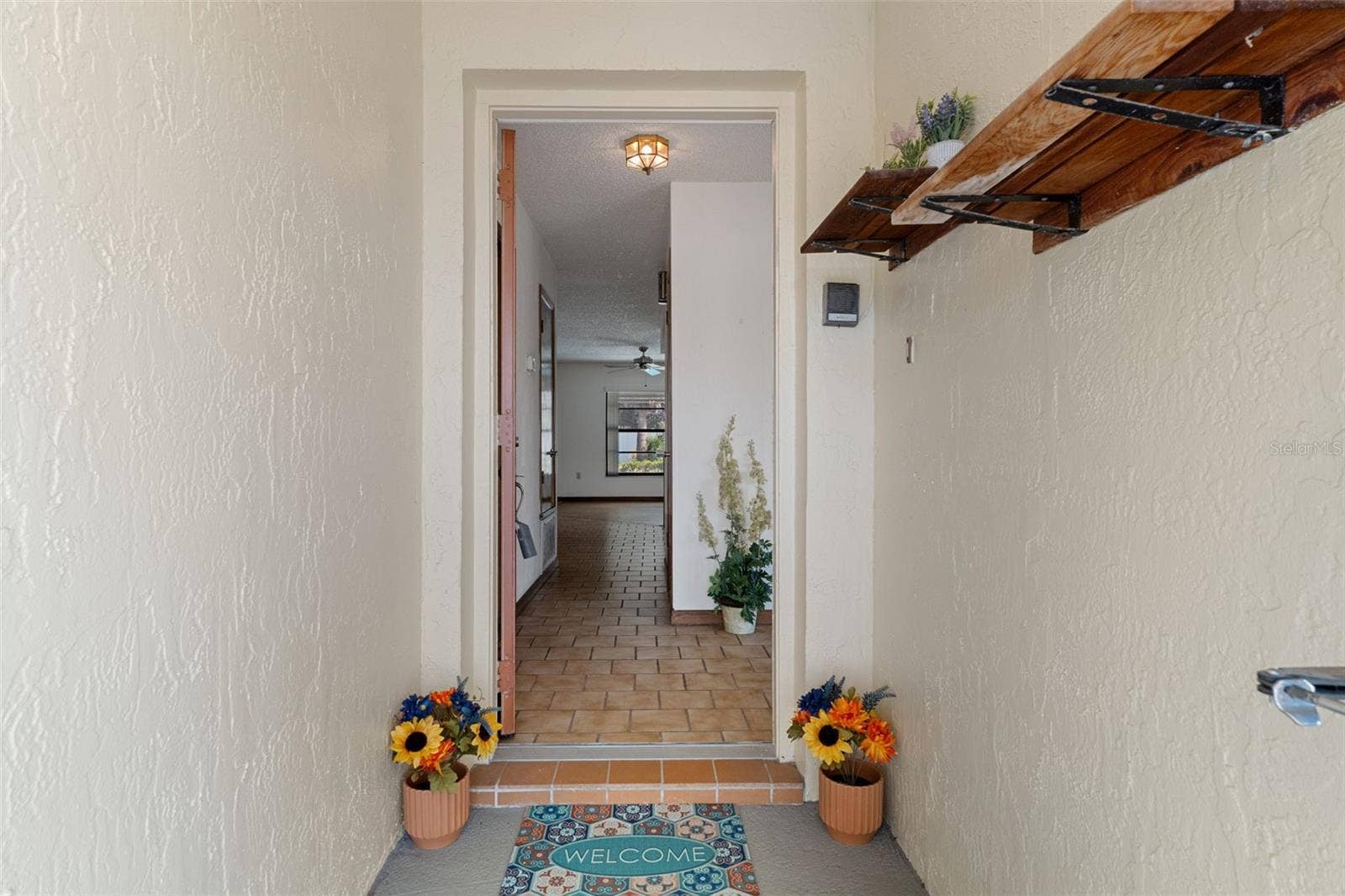9009 HEATHER BOULEVARD, Weeki Wachee, FL 34613 Welcome Home