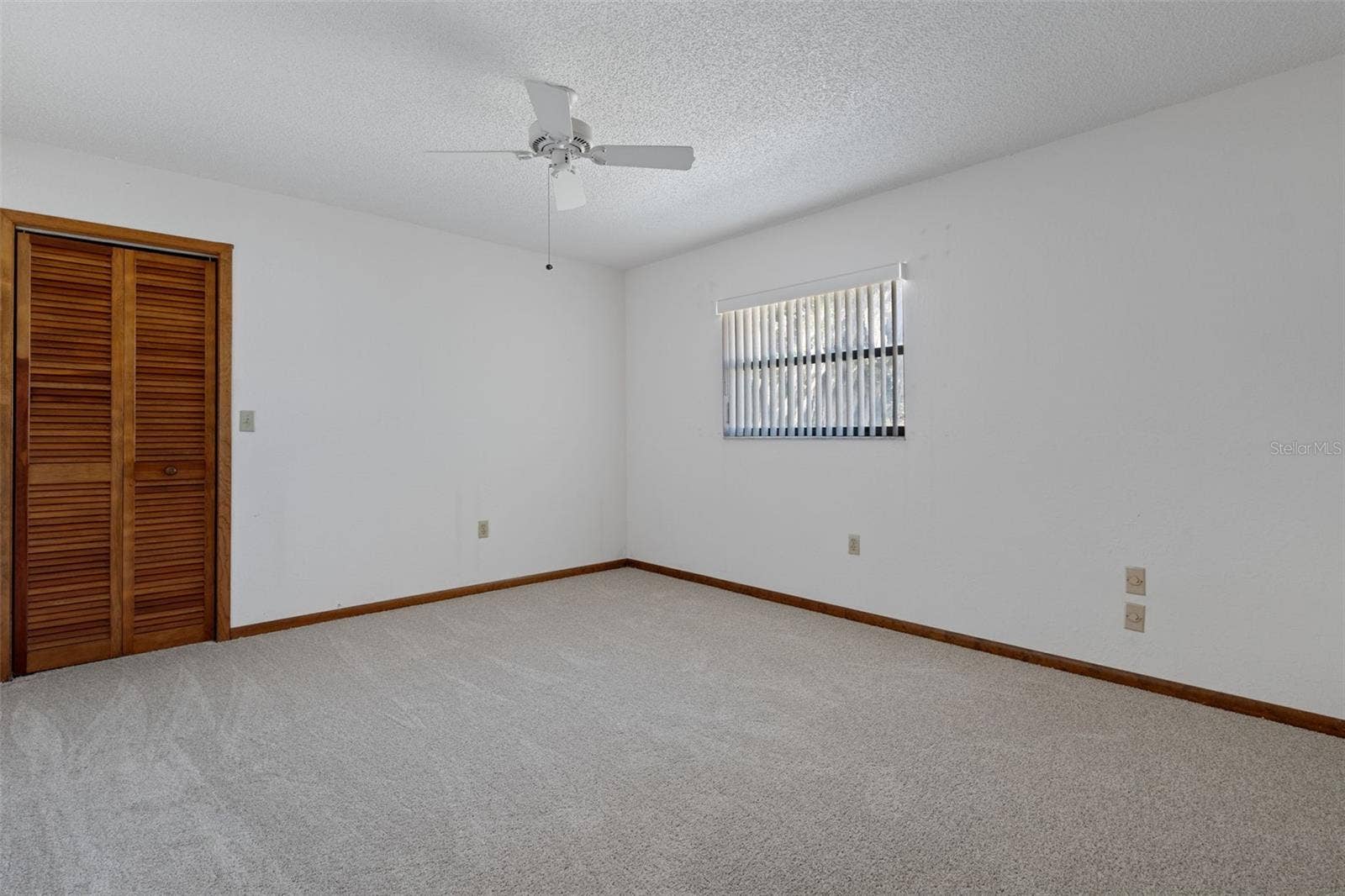 9009 HEATHER BOULEVARD, Weeki Wachee, FL 34613 Guest Bedroom