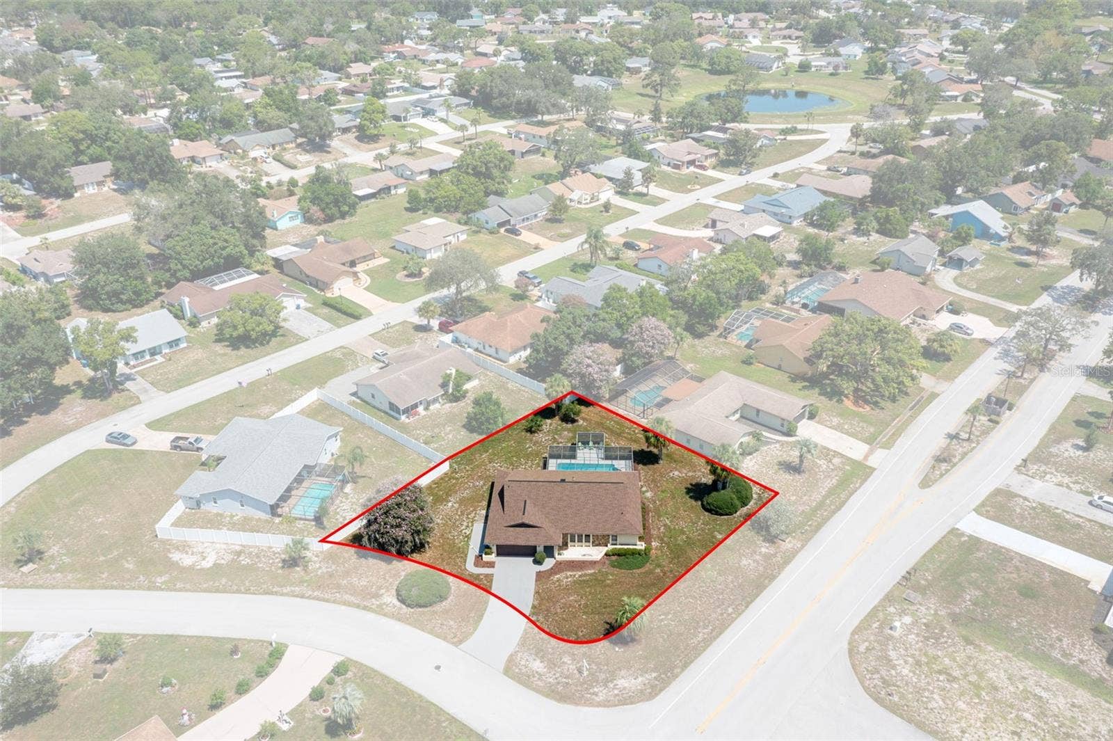 9009 HEATHER BOULEVARD, Weeki Wachee, FL 34613 Outline of the property