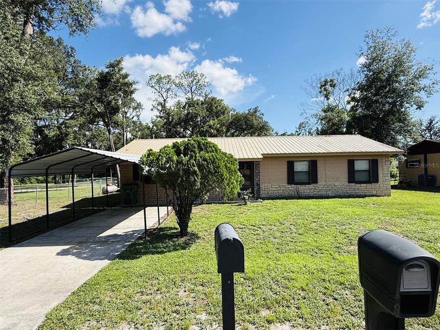 Property photo for 39048 BLUE JAY AVENUE, Zephyrhills, FL