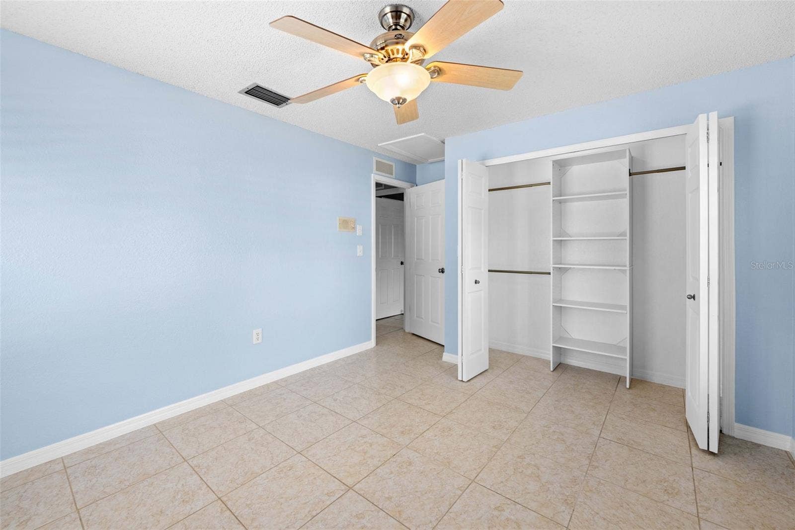 11238 KODIAK WREN ROAD, Weeki Wachee, FL 34614 11238 KODIAK WREN ROAD, Weeki Wachee, FL 34614