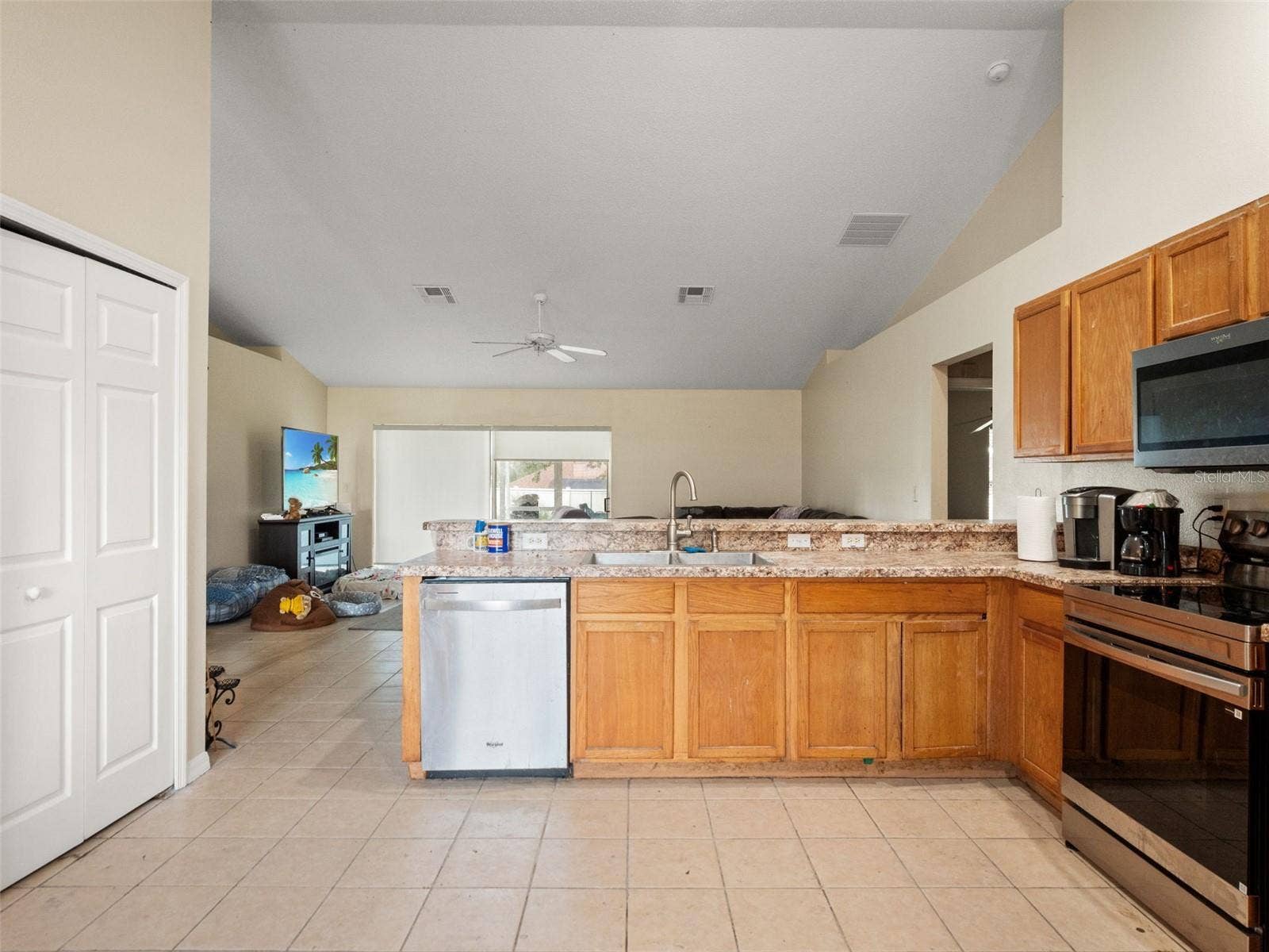 8014 CARDINAL WINDS LANE, Mascotte, FL 34753 8014 CARDINAL WINDS LANE, Mascotte, FL 34753