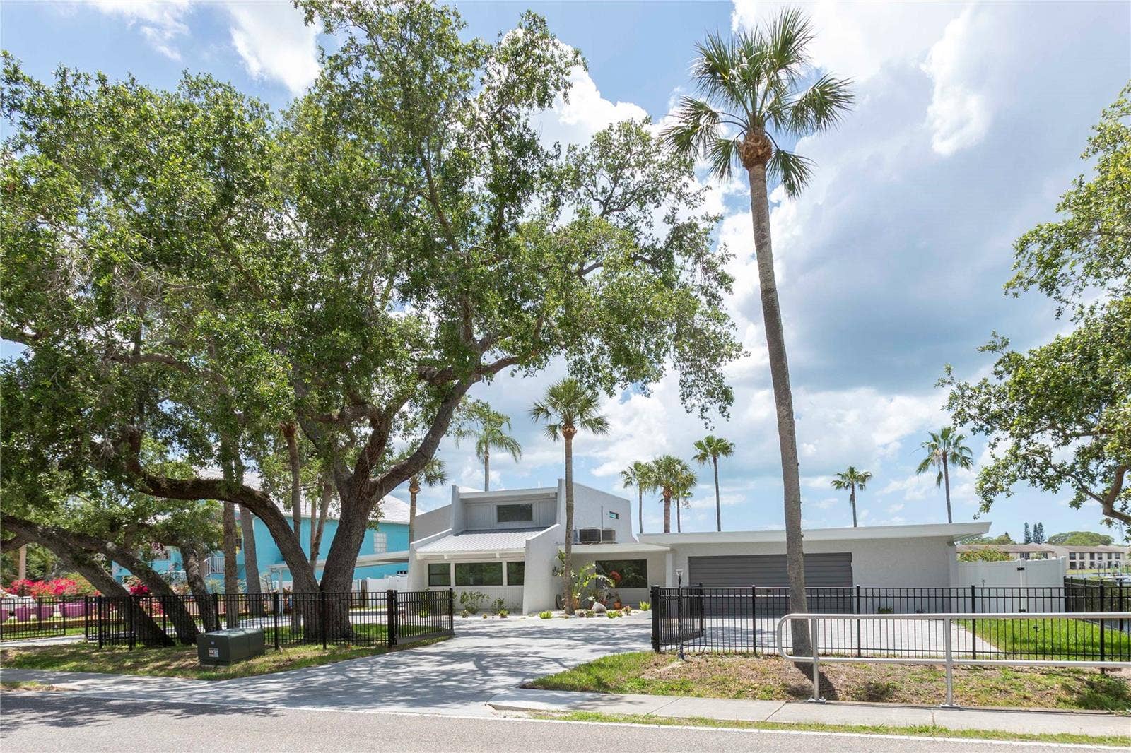 5303 SEA FOREST DRIVE, New Port Richey, FL 34652 5303 SEA FOREST DRIVE, New Port Richey, FL 34652