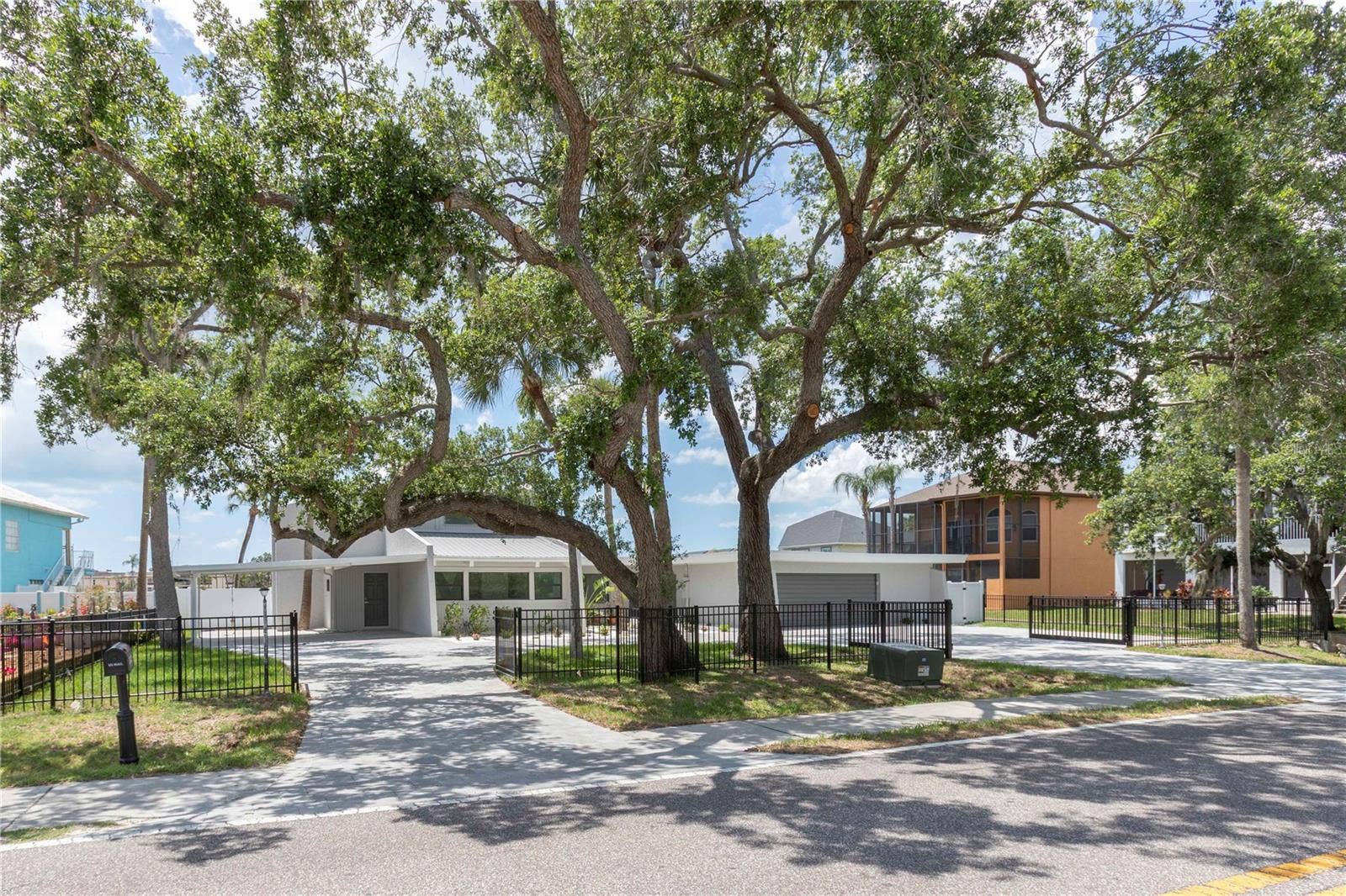 5303 SEA FOREST DRIVE, New Port Richey, FL 34652 5303 SEA FOREST DRIVE, New Port Richey, FL 34652