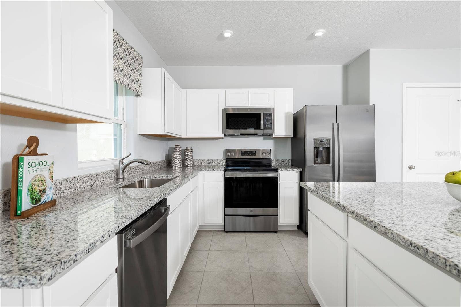 4826 RIVER BIRCH BEND, Lakeland, FL 33811